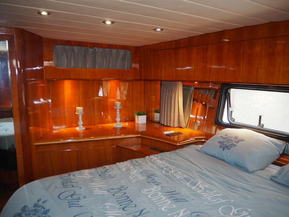 Aft cabin, Accommodation